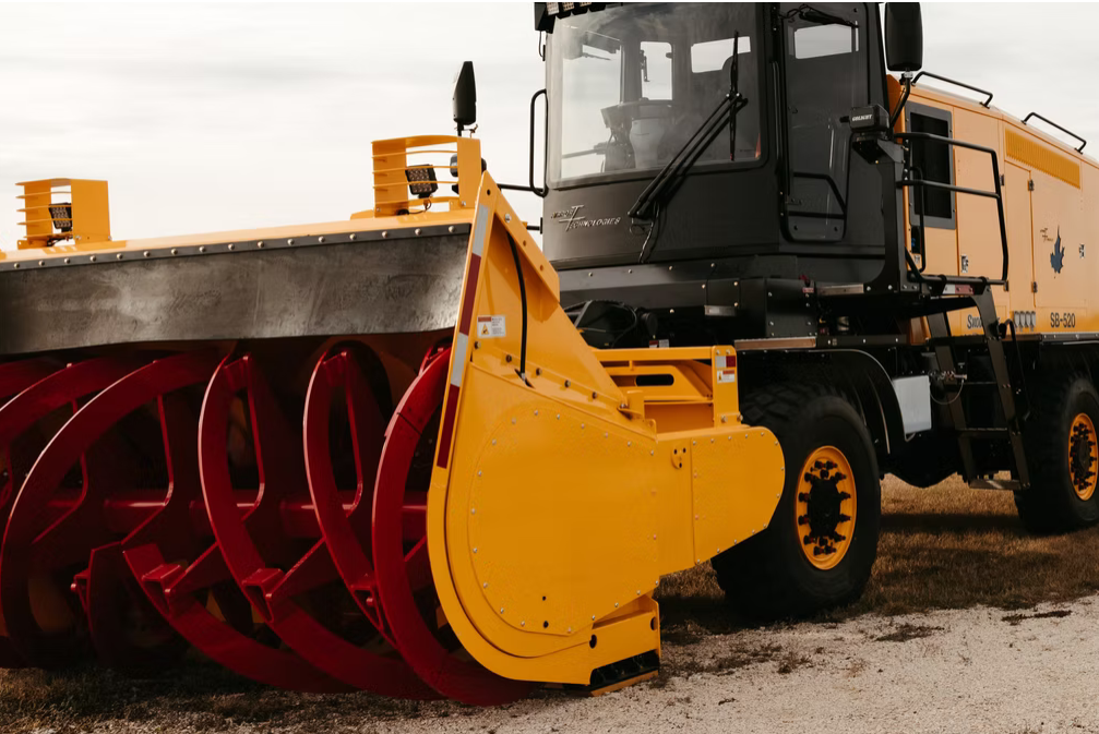 Snow Wolf SB-520 blower head detail closeup with red auger